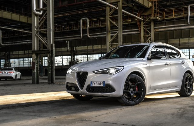 Sportzakóban a Stelvio, itt a Veloce Ti