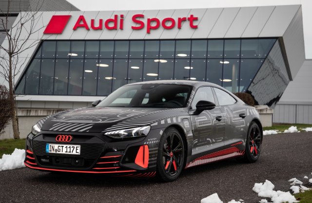 Beindult az Audi e-tron GT gyártása