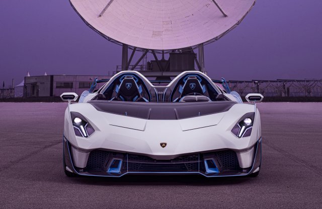 Egyetlen darab készül ebből az utcai Lamborghini versenyautóból