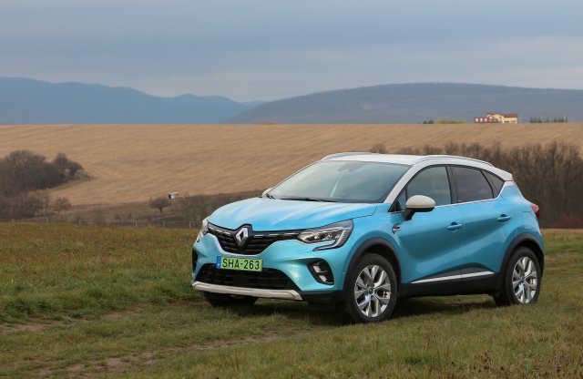 Mindent is tud? Renault Captur E-TECH PHEV teszt