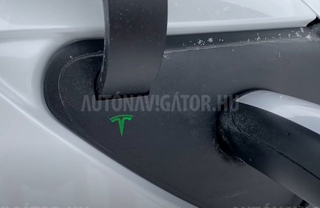 Nem tölt a Tesla a hidegben? Mutatjuk a megoldást!