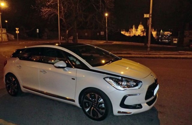 Ha kiszabadulnál éjjelre, szenteste megteheted!