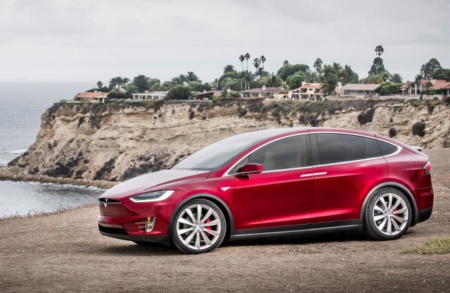 Majdnem bejött Elon Musk jóslata, közel 500 ezer Tesla kelt el