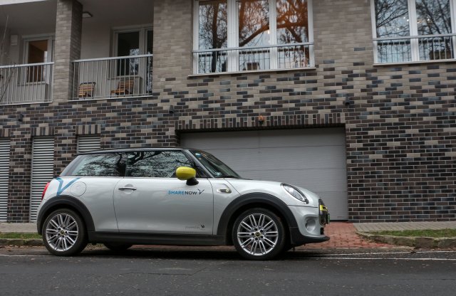 Minden tizedik egy emissziómentes élményautó a Share Now-nál