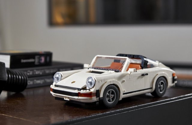 Döbbenetesen klassz Porsche LEGO szett készült