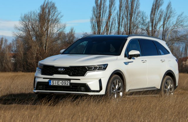 Q7 féláron? Teszten az „alap” Kia Sorento