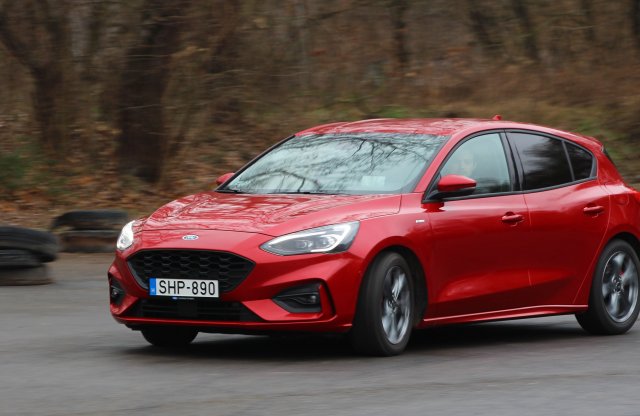 Tényleg kevesebbet fogyaszt? - Ford Focus lágy hibrid teszt