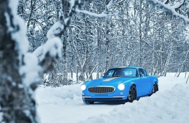 Ilyen gyönyőrű Volvót sem láttunk még hóban driftelni