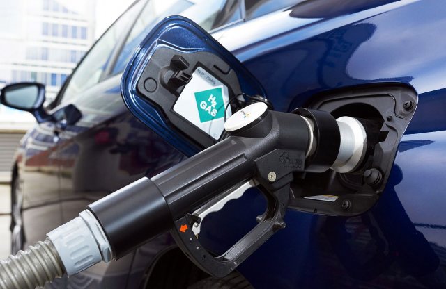 Hidrogénre cseréli a gázolajat egy francia taxivállalat