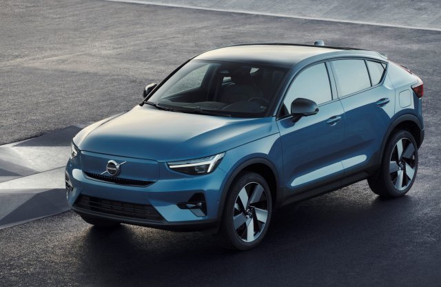 Itt a Volvo második villanyautója, a C40 Recharge