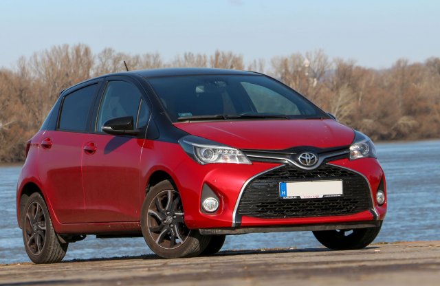 Másfél feles ennyit számít? Toyota Yaris 1.33 használtteszt