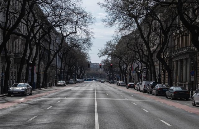 Miként hat az ország lezárása az autózásra? Lesznek szervizek?