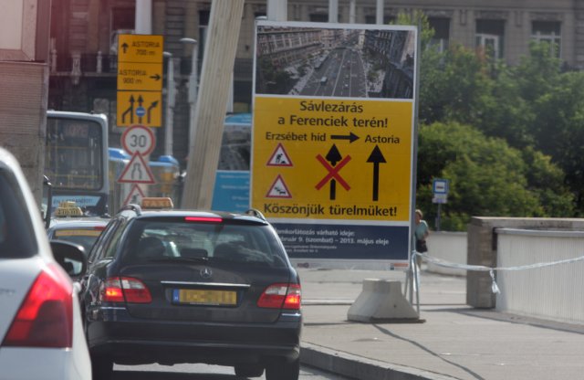 Ezer kilométernél is több hazai út újulhat meg idén