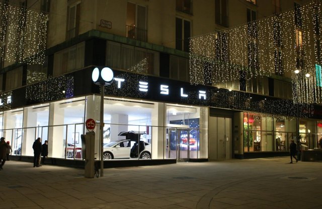 Hivatalos: Tesla kereskedés nyílik Budapesten, mutatjuk hol!