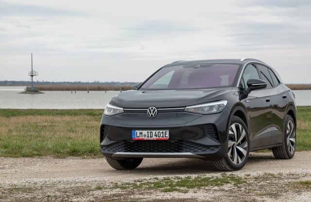 Nagyobb autó kisebb fogyasztással? Ilyen is van: VW ID.4 teszt