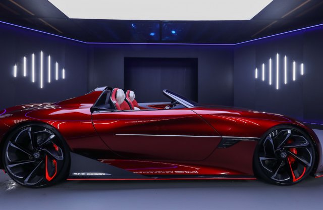 Kiberroadstert villantott a - relatív - olcsó angol autógyártó