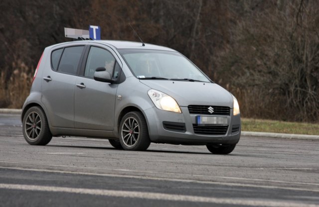 Ismét vizsgázhatnak a jogosítványra várók