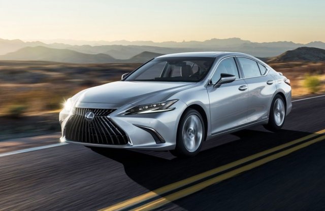 Frissítőkúrán járt a Lexus ES