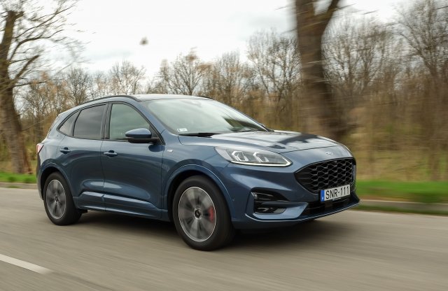 Nem szeretnéd dugdosni? Ford Kuga FHEV ST-Line X teszt