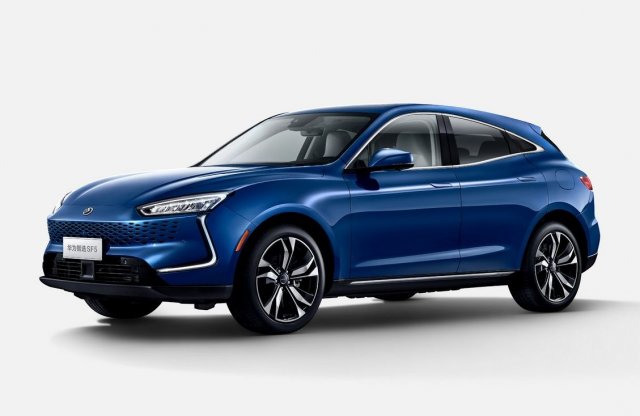 Ez lesz a kedvencünk? Seres névvel jön a Huawei első autója!