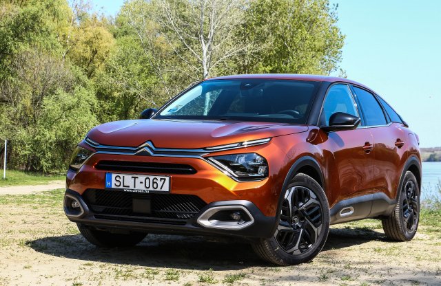 Francia nyelvlecke? Citroën C4 1.2 PureTech teszt