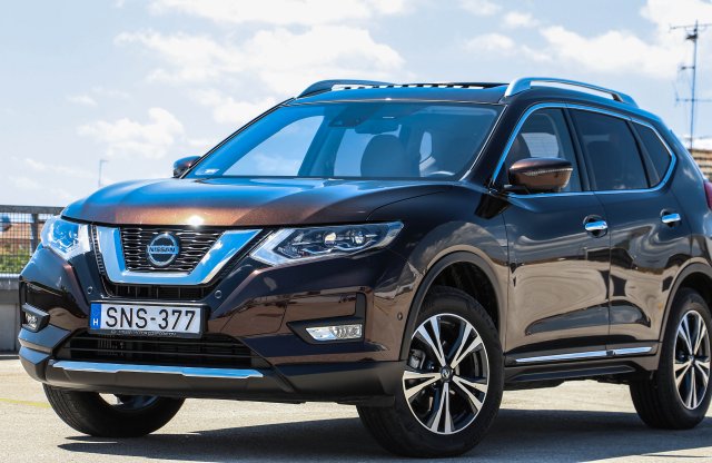 Régen minden jobb volt? Nissan X-Trail Tekna 1.3 DIG-T DCT teszt