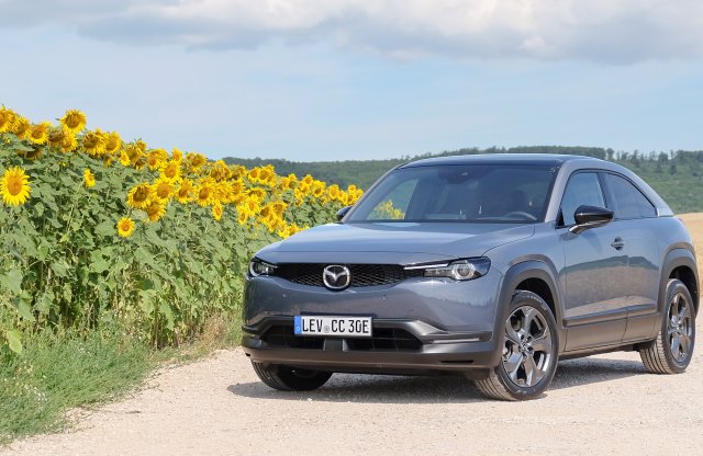 Nagyot csökkent a Mazda MX-30 ára