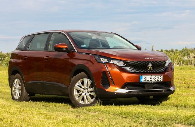 Ha ez lenne a SUV, csak azt vennék! – Peugeot 5008 HDi teszt