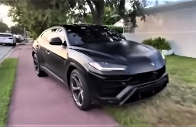 Ellopták a Lamborghinijét, de ő utolérte a robogóján a tolvajt!