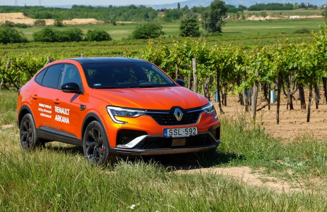 Élőben ütős – kipróbáltuk a Renault Arkanát