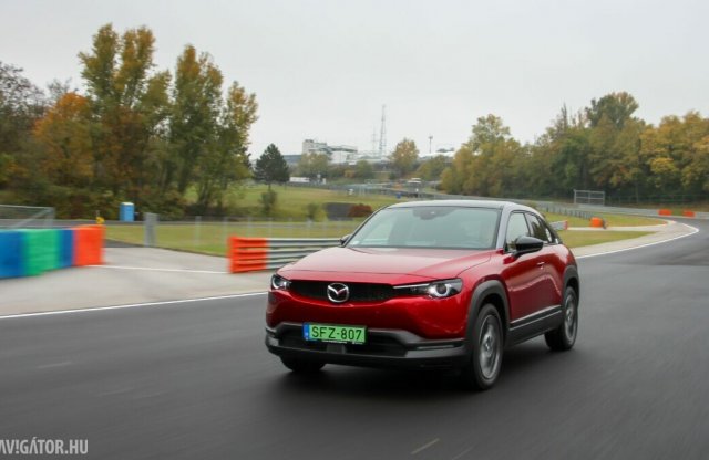 Három új villanyautót és hibridek sorát ígéri a Mazda