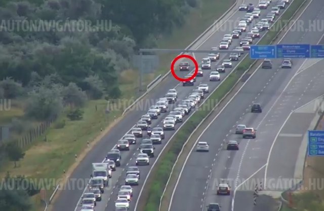 Hiába szóltak előre, így is sokan lépték át  a vonalat