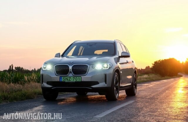 5 dolog, ami miatt nagyon meggyőző a BMW iX3