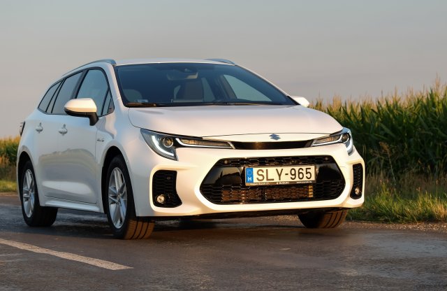 10 millió forint egy Suzukiért? Mégis mit tud a Swace?