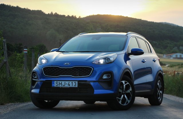 Hattyúdal - Kia Sportage lágy hibrid dízel teszt