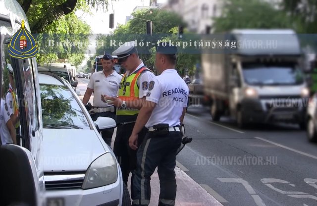Közös buszsáv-razziát tartott a BKK, a BRFK és a FÖRI