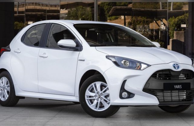 Óriási puttony egy városi miniben: ECOVan változatot kap a Yaris
