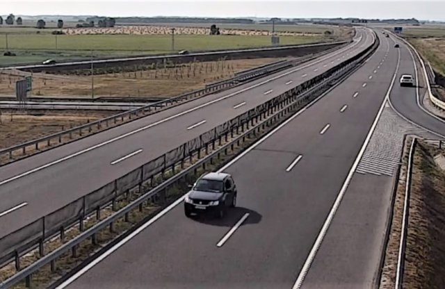 Levillogta a többieket az autópályán szemben haladó vitarás!