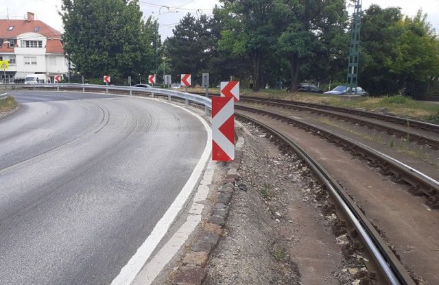 Nem lesz több villamospályára hajtó autó? Ezen dolgozik a BKK