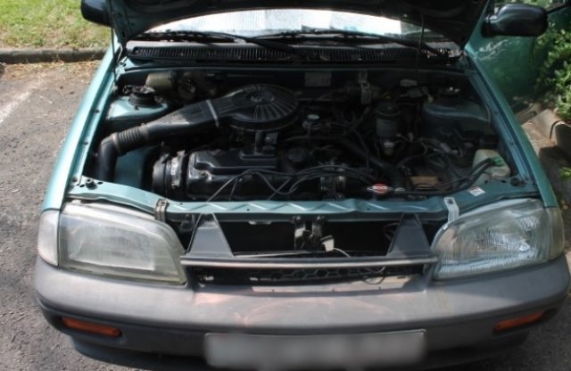 Aksikat loptak parkoló autókból Zuglóban, már el is fogták őket