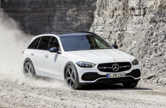Itt az új Mercedes-Benz C-osztály offroad változata!