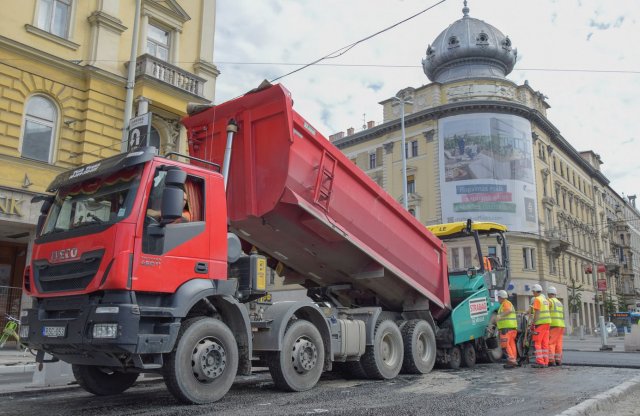 Hétfőtől kicsit jobb lesz a fővárosi közlekedés, a Blahánál