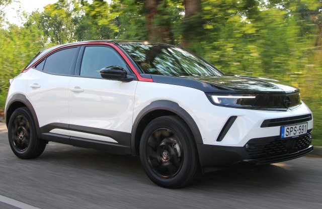 Sportos kávédaráló: Opel Mokka GS Line teszt