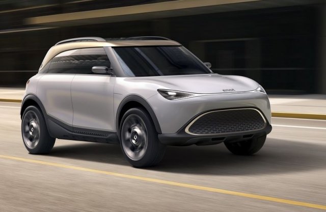 Felszállt a SUV vonatra a smart is