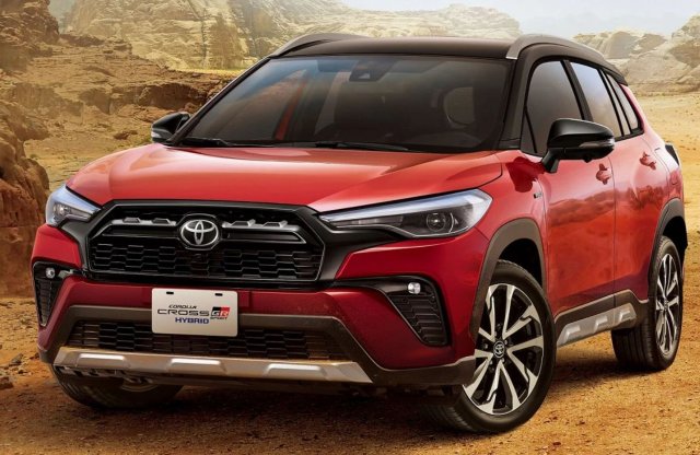 Már sportos változata is van a Toyota Corolla Crossnak