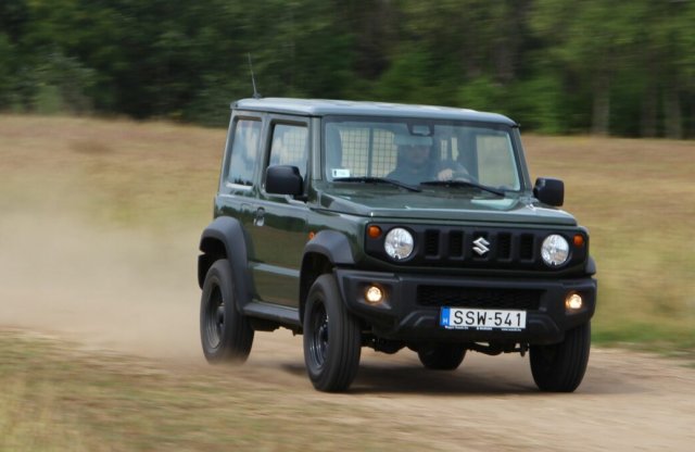 Mindig mást hibáztatunk vezetés közben a Suzuki kutatása alapján