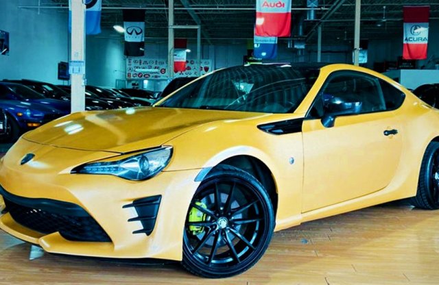 És a Lamborghini imitátor verseny győztese… Nem ez a Toyota!