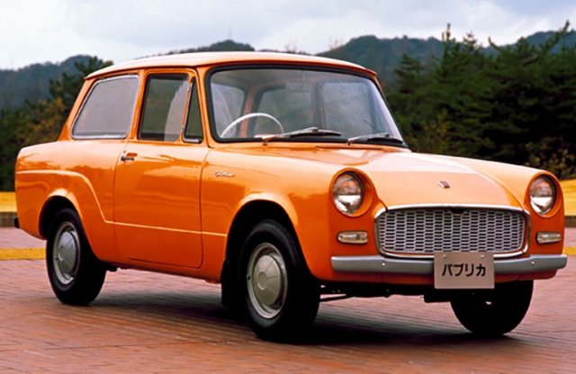 Ezzel az autóval tört be az olcsó kisautók piacára a Toyota