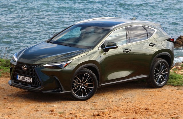 Vajon legyőzi a német prémium modelleket az új Lexus NX?