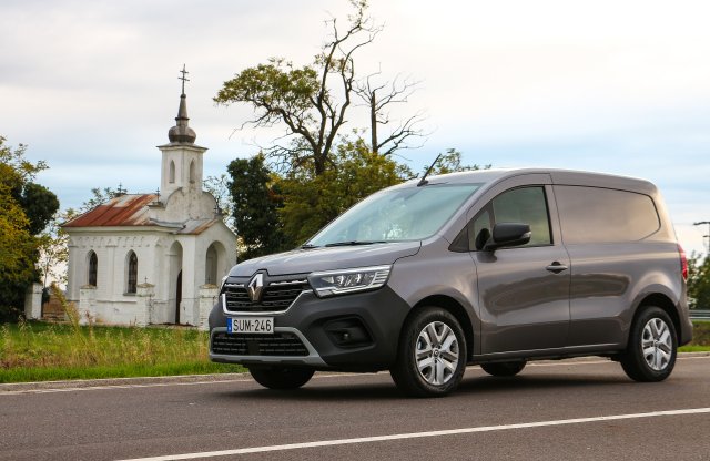 Zseniális gép a dobozos Kangoo, de valamiért nem áll össze a kép